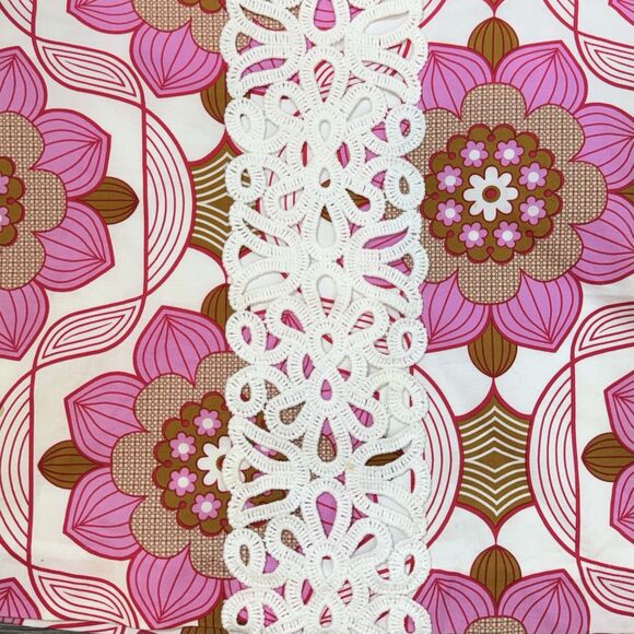 Tibi Floral Mini Skirt Pink White Crocheted Lace Panel Vibrant Preppy Y2K 90s - Picture 3 of 10